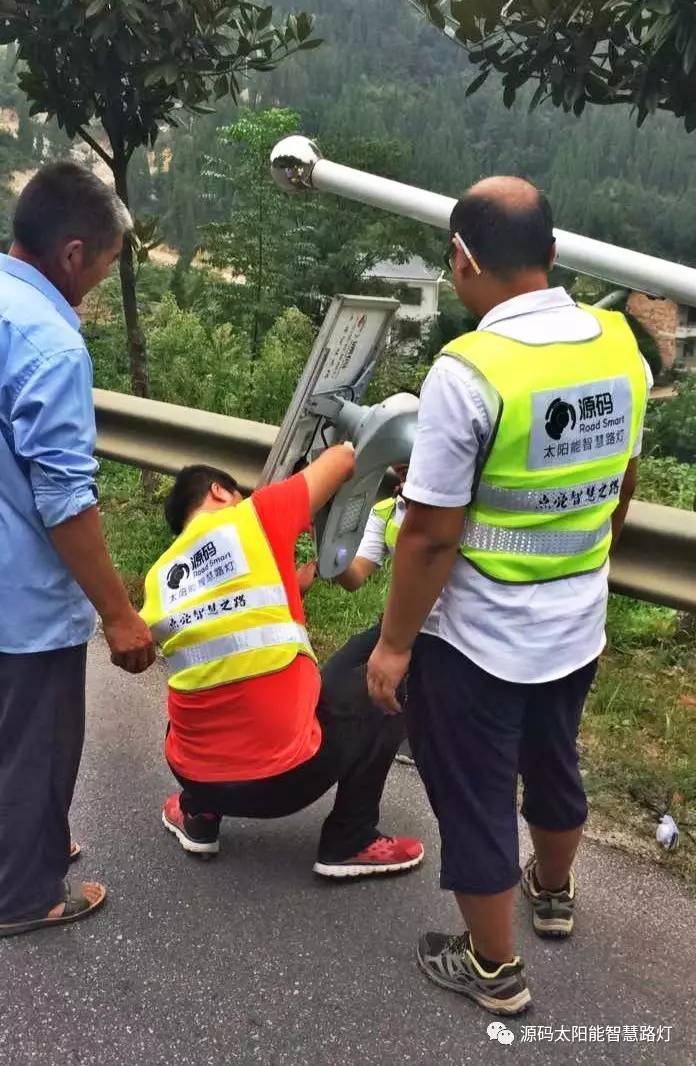 太陽能路燈，太陽能路燈廠家，太陽能路燈價格，太陽能平板燈，光伏照明，道路照明，助力新農村建設，太陽能路燈優(yōu)質服務商