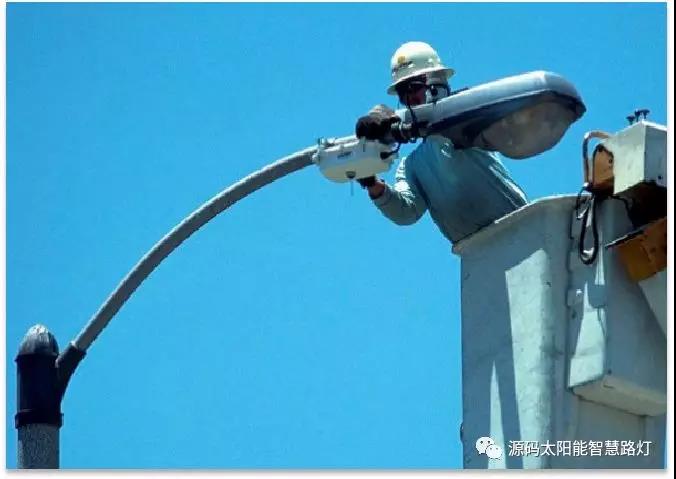 綠色智慧交通照明，讓安全溫馨伴您隨行